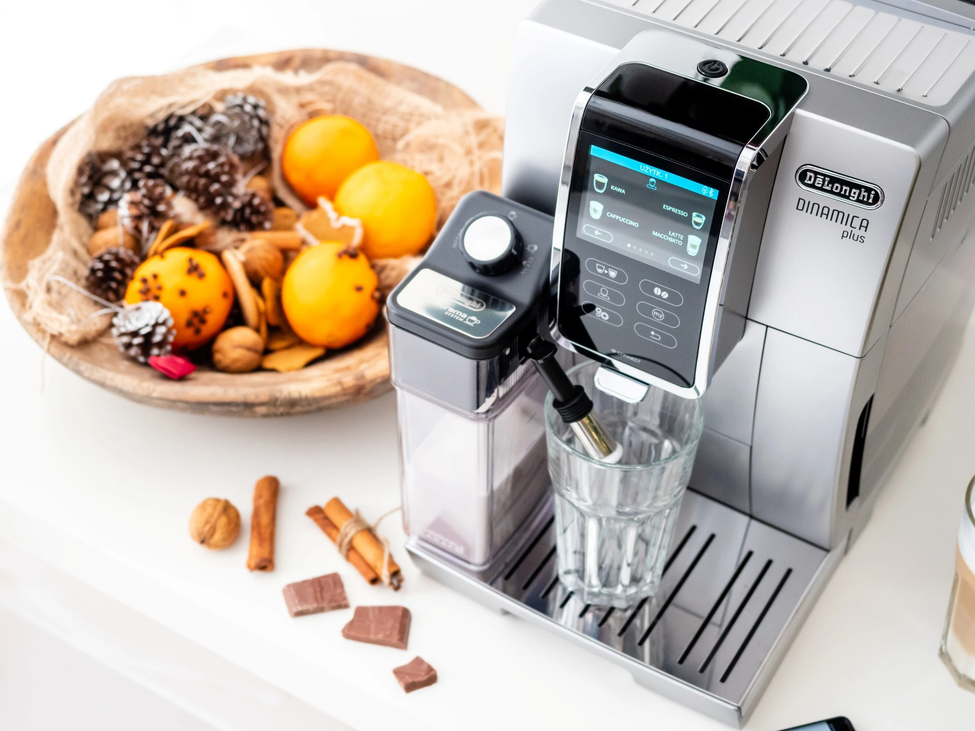 DeLonghi Dinamica Plus - jaki ekspres do kawy wybrać class="wp-image-855785"
