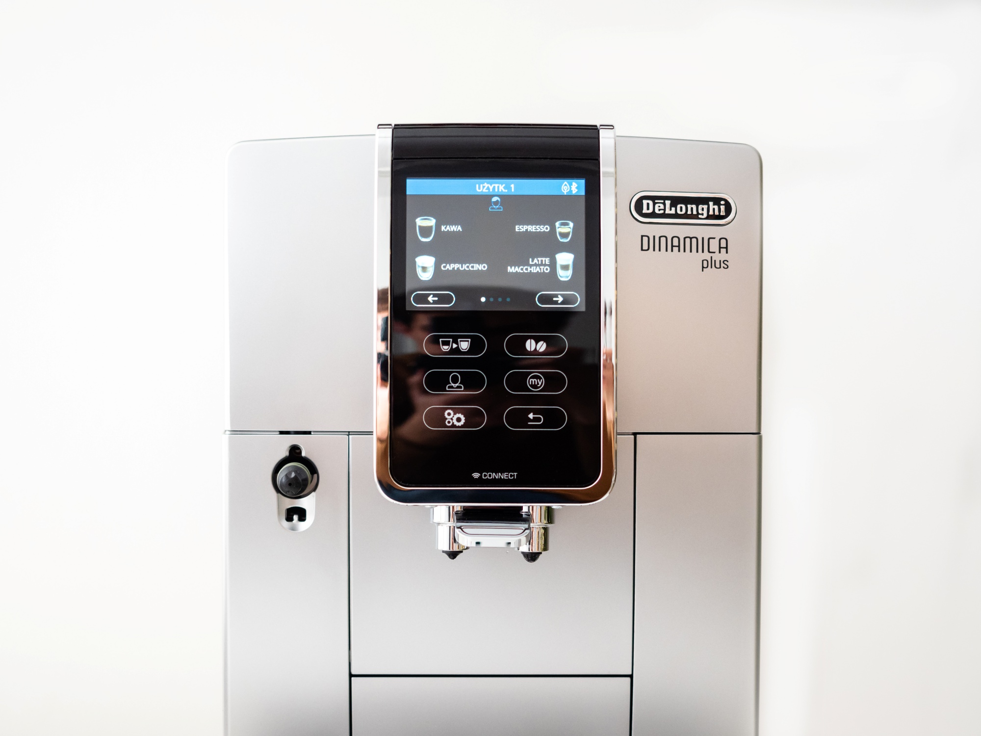DeLonghi Dinamica Plus - jaki ekspres do kawy wybrać class="wp-image-855740" 