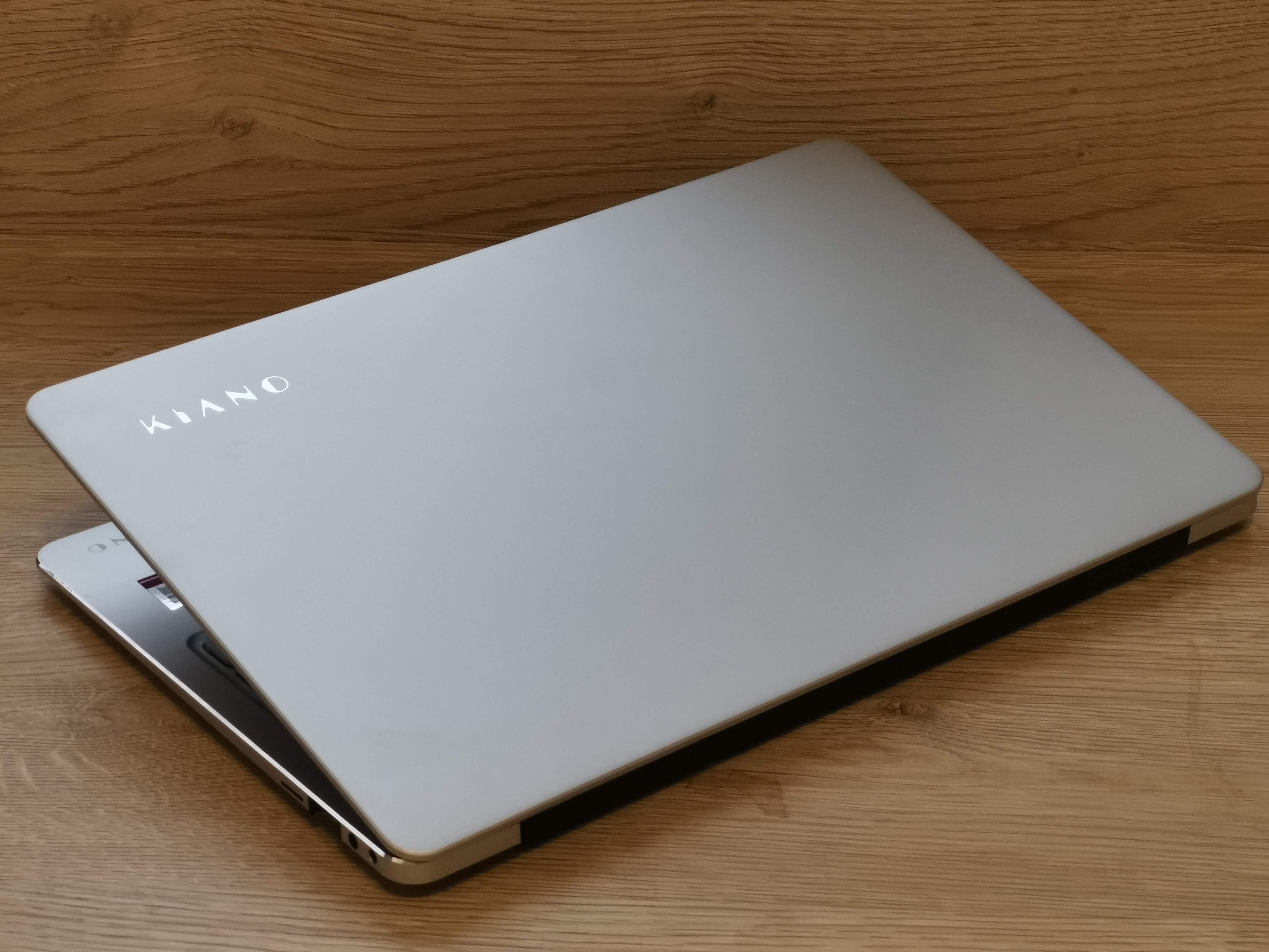 Kiano Elegance 14.2 Pro - czy warto go kupić? Sprawdziłem to