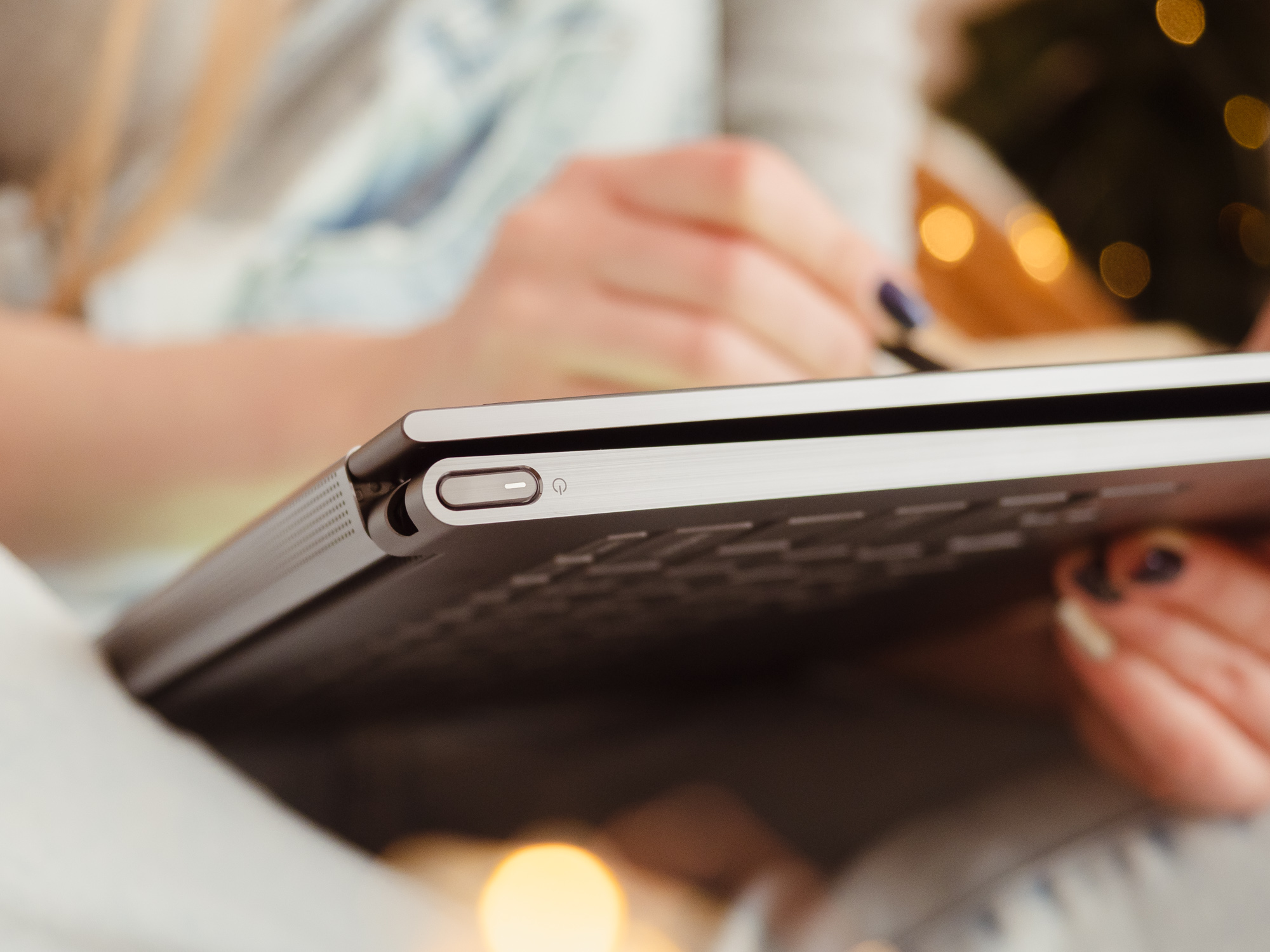 Lenovo Yoga C930 class="wp-image-857888" 