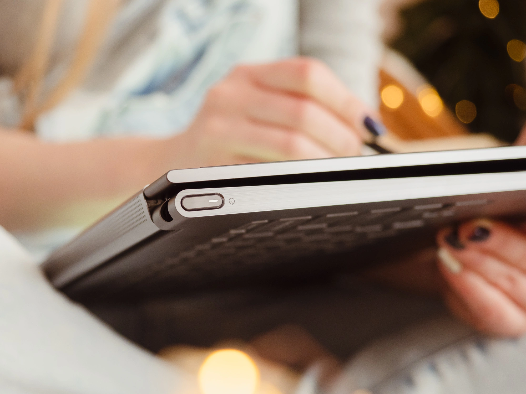 Lenovo Yoga C930 class="wp-image-857888" 