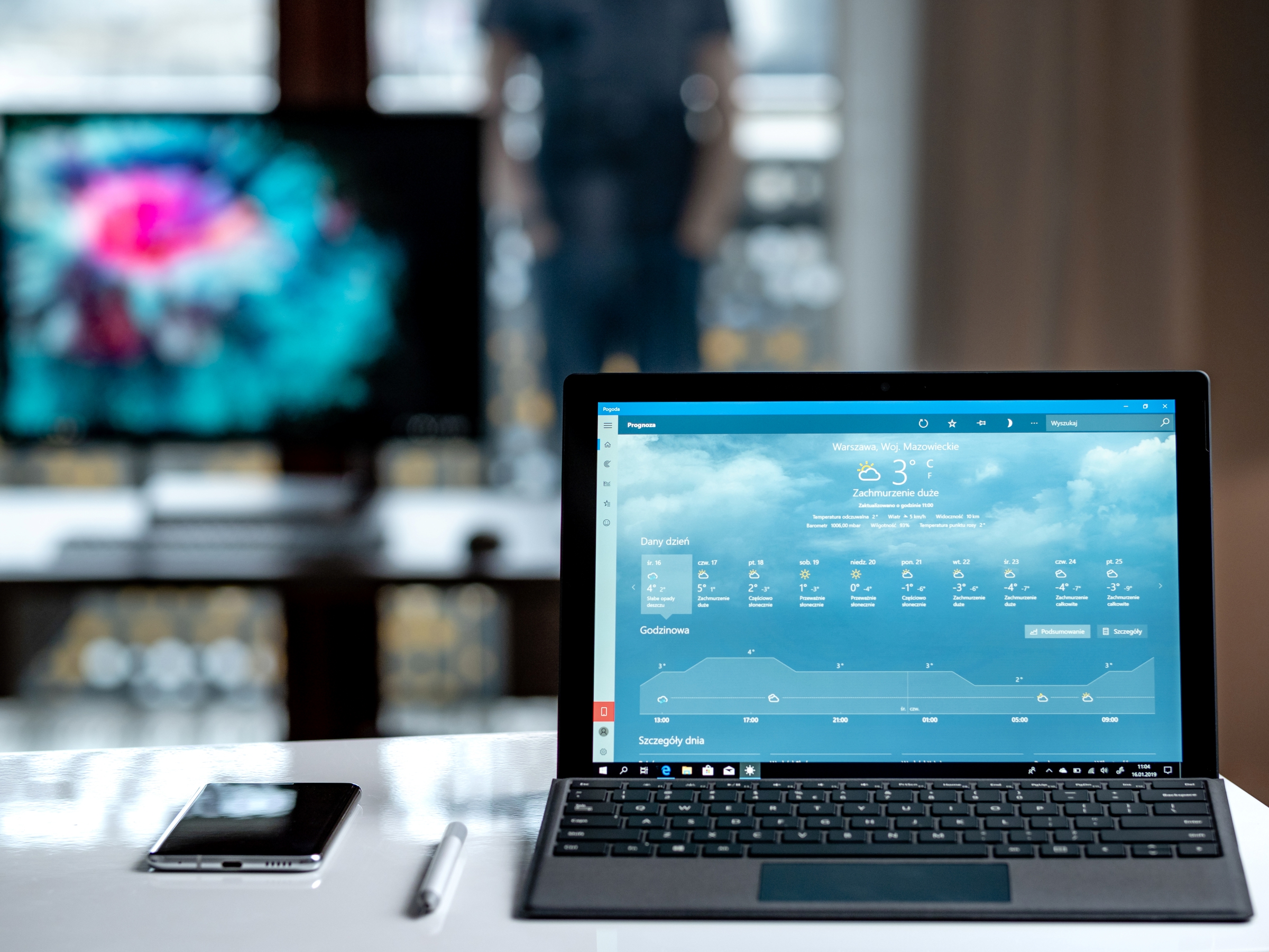 Surface Pro 6 class="wp-image-873538" 