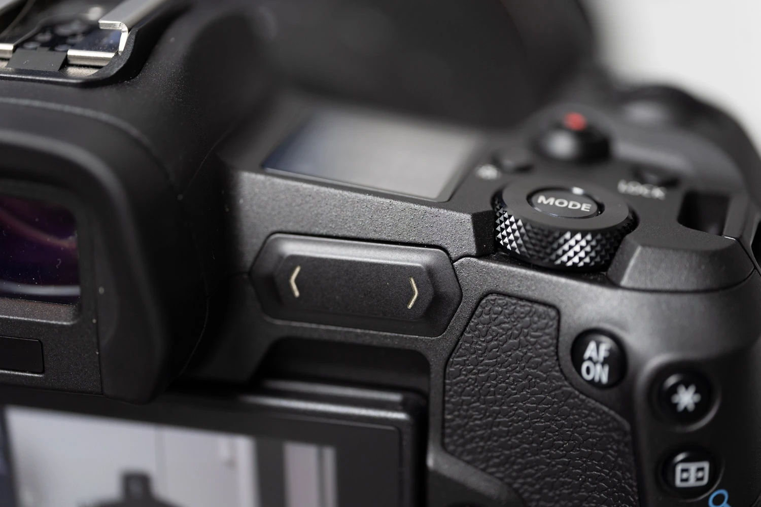 canon eos r recenzja class="wp-image-878539"