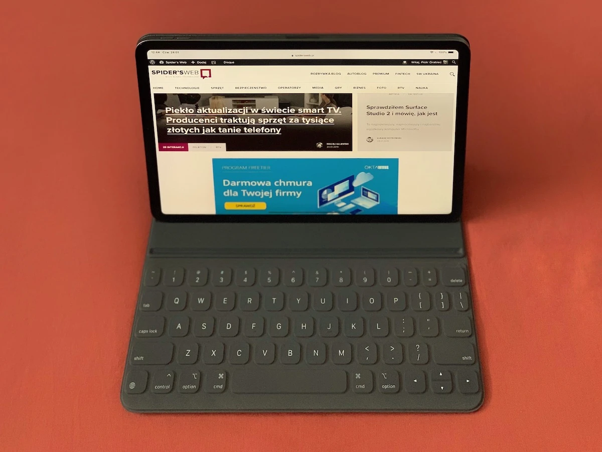 ipad pro 2018 11 smart keyboard folio klawiatura do tabletu