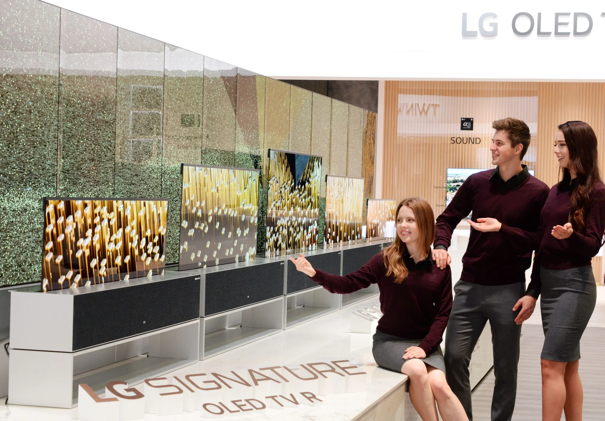 lg zwijany telewizor class="wp-image-866167" 