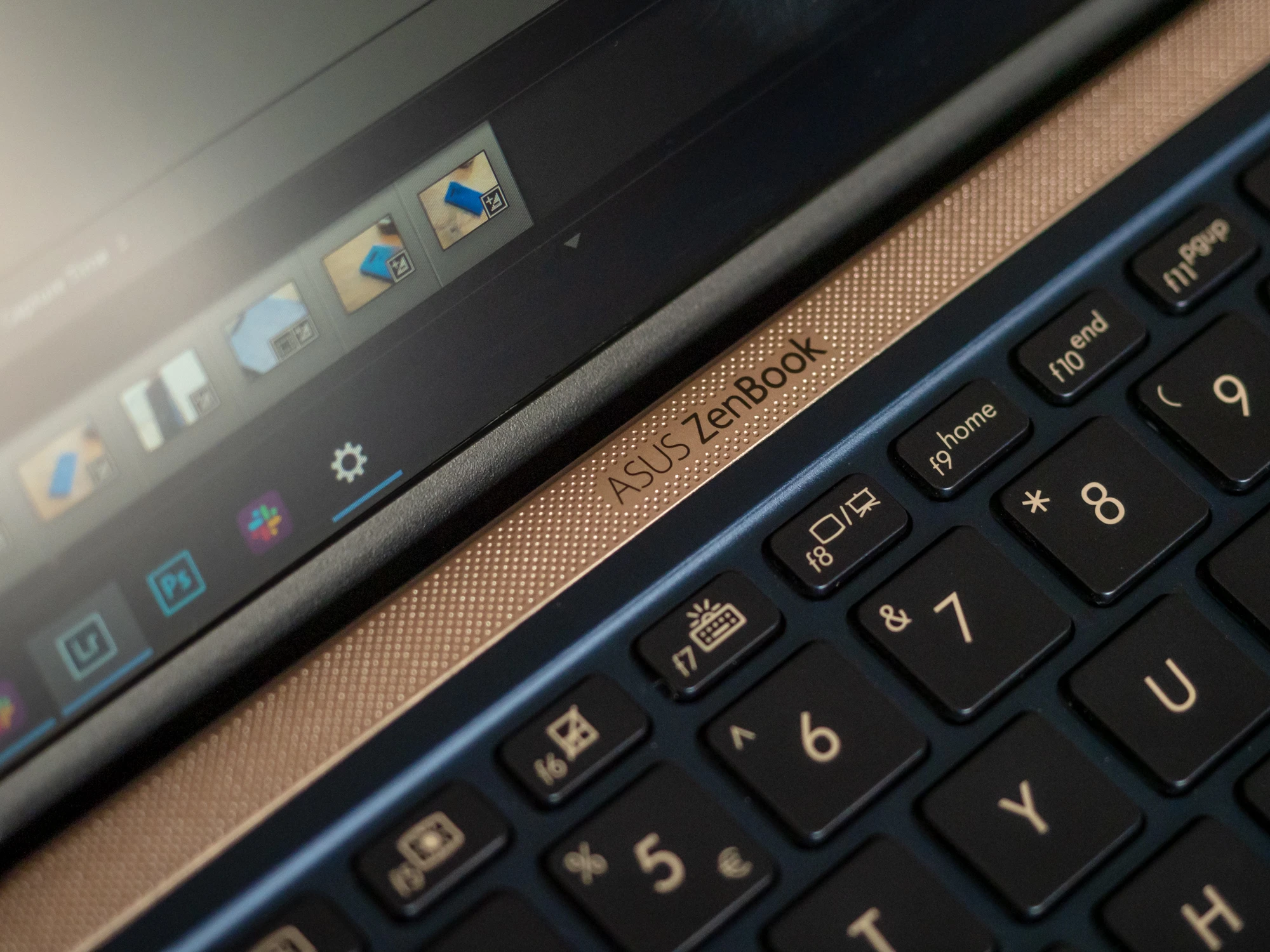 Asus UX433 - recenzja po miesiącu class="wp-image-889753" 