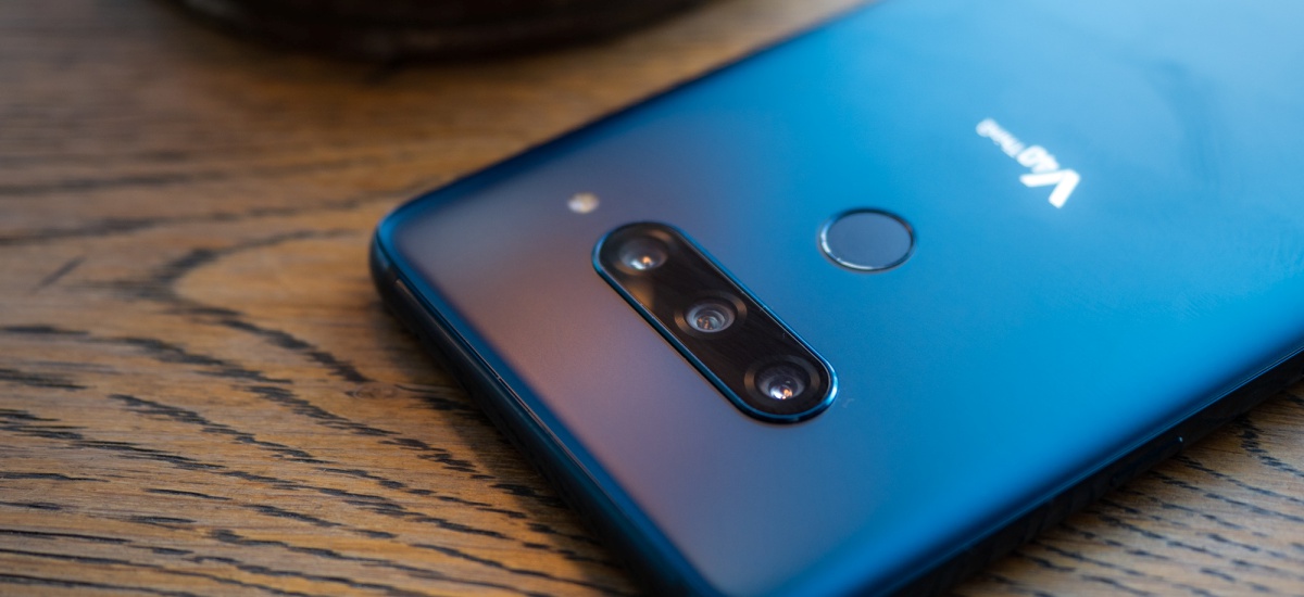 LG V40 ThinQ