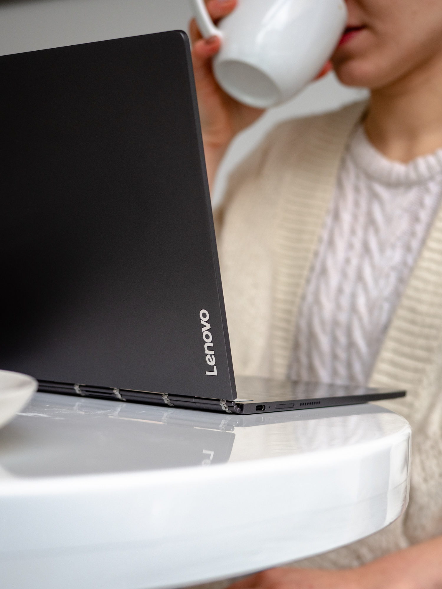 Lenovo Yoga Book C930 class="wp-image-888793" 