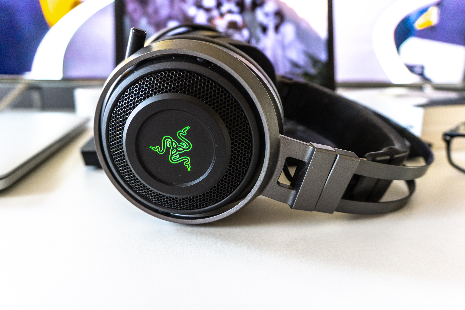Razer Nari Ultimate dowodzi, że dobra haptyka daje realną przewagę