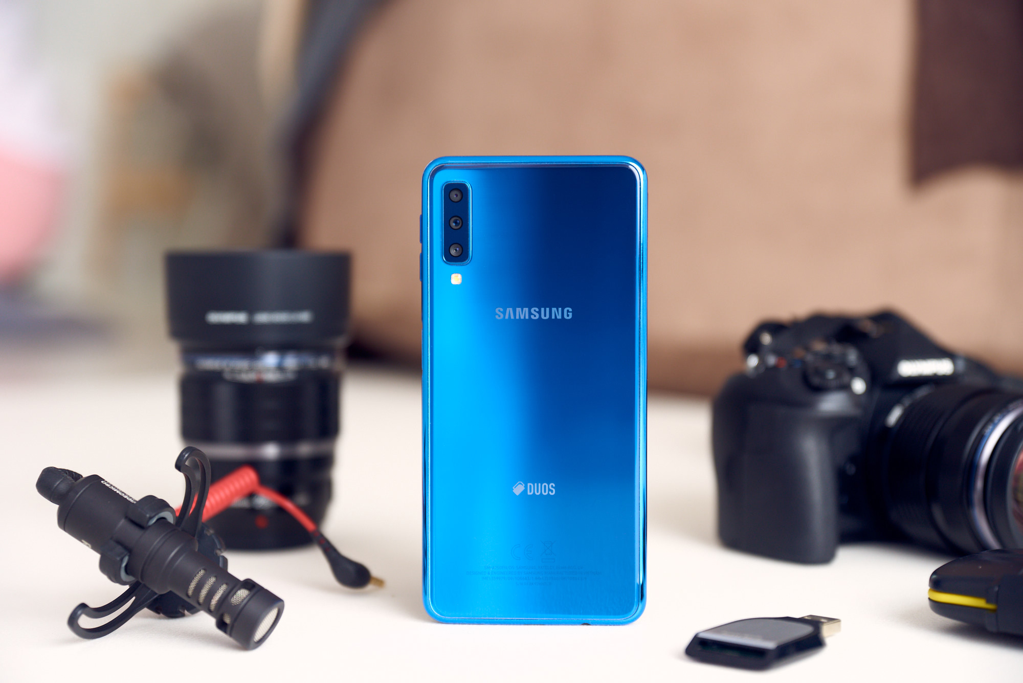 Samsung Galaxy A7 2018 class="wp-image-888448" 