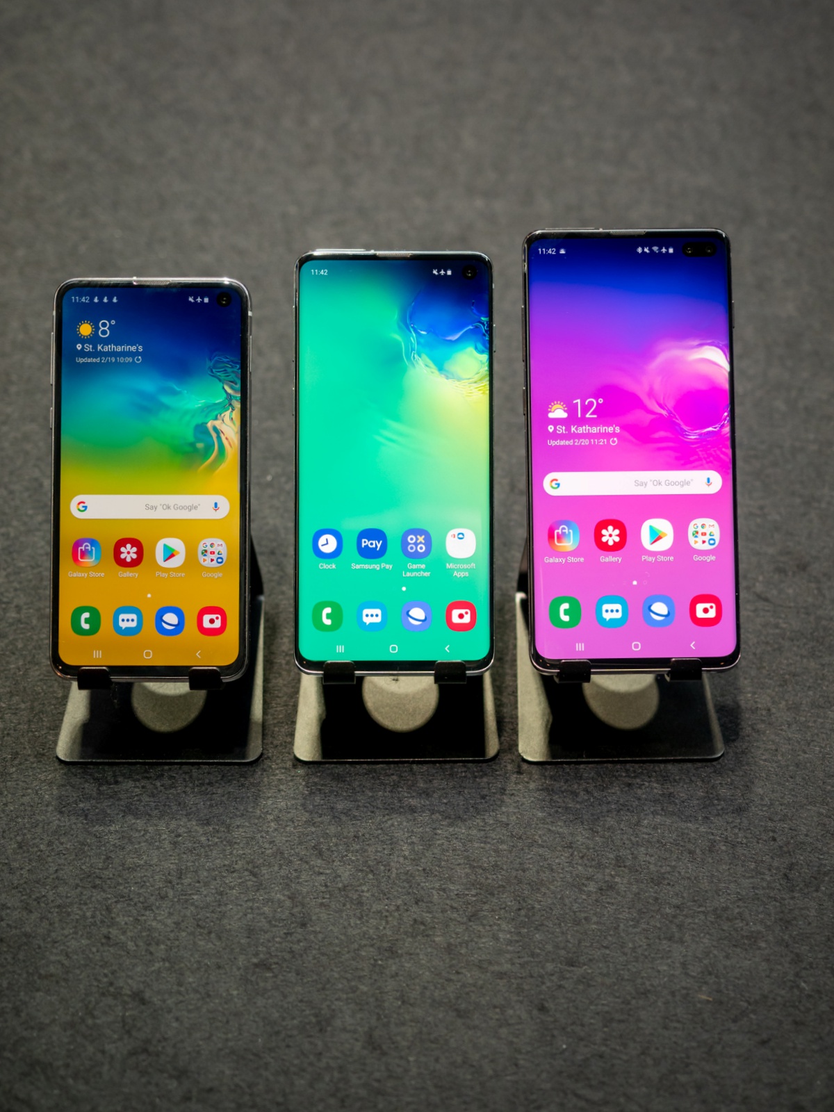samsung galaxy s10e class="wp-image-890746" 