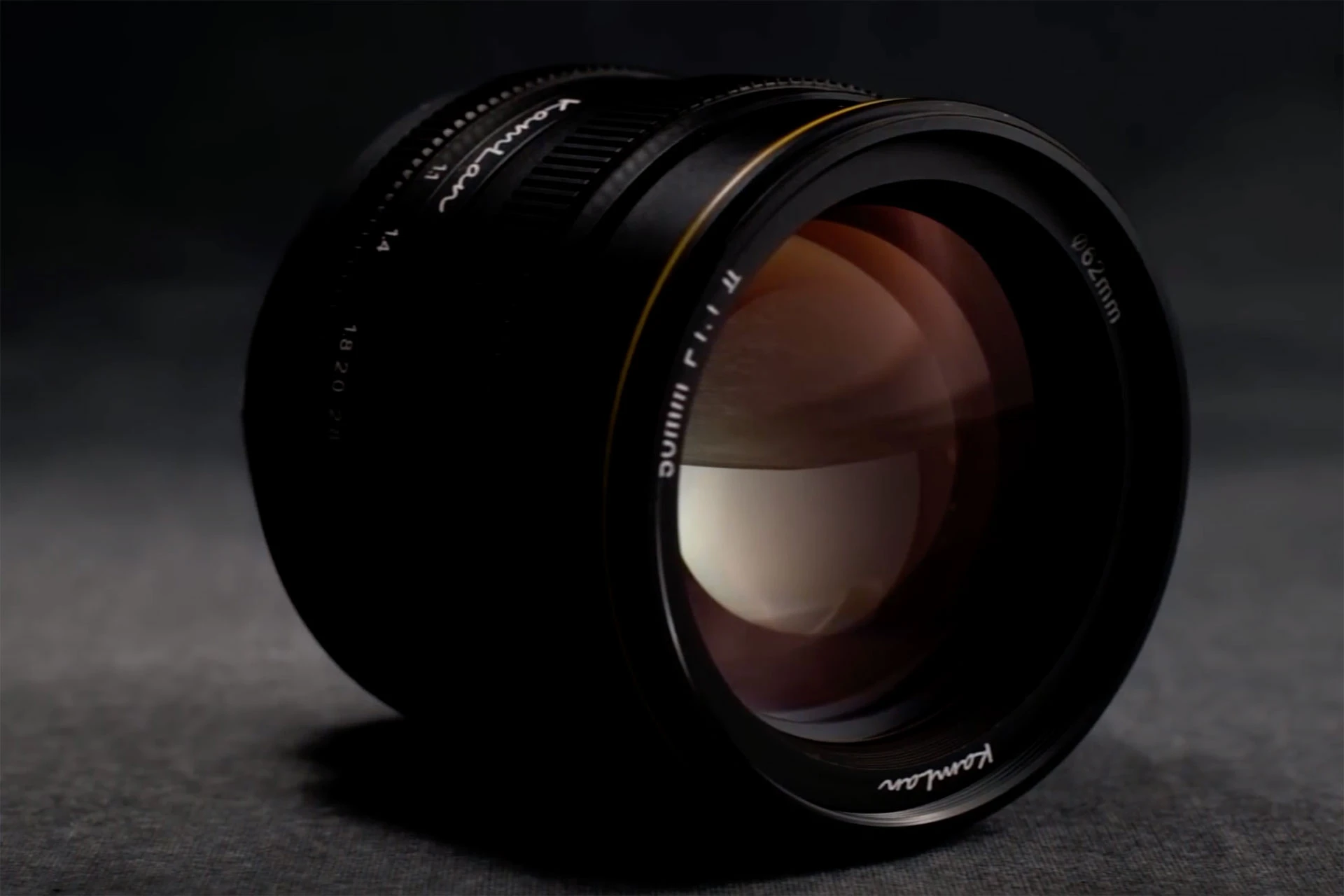 Kamlan 50 mm f/1.1 Mark II, fot. Paweł Bułat class="wp-image-879574" 