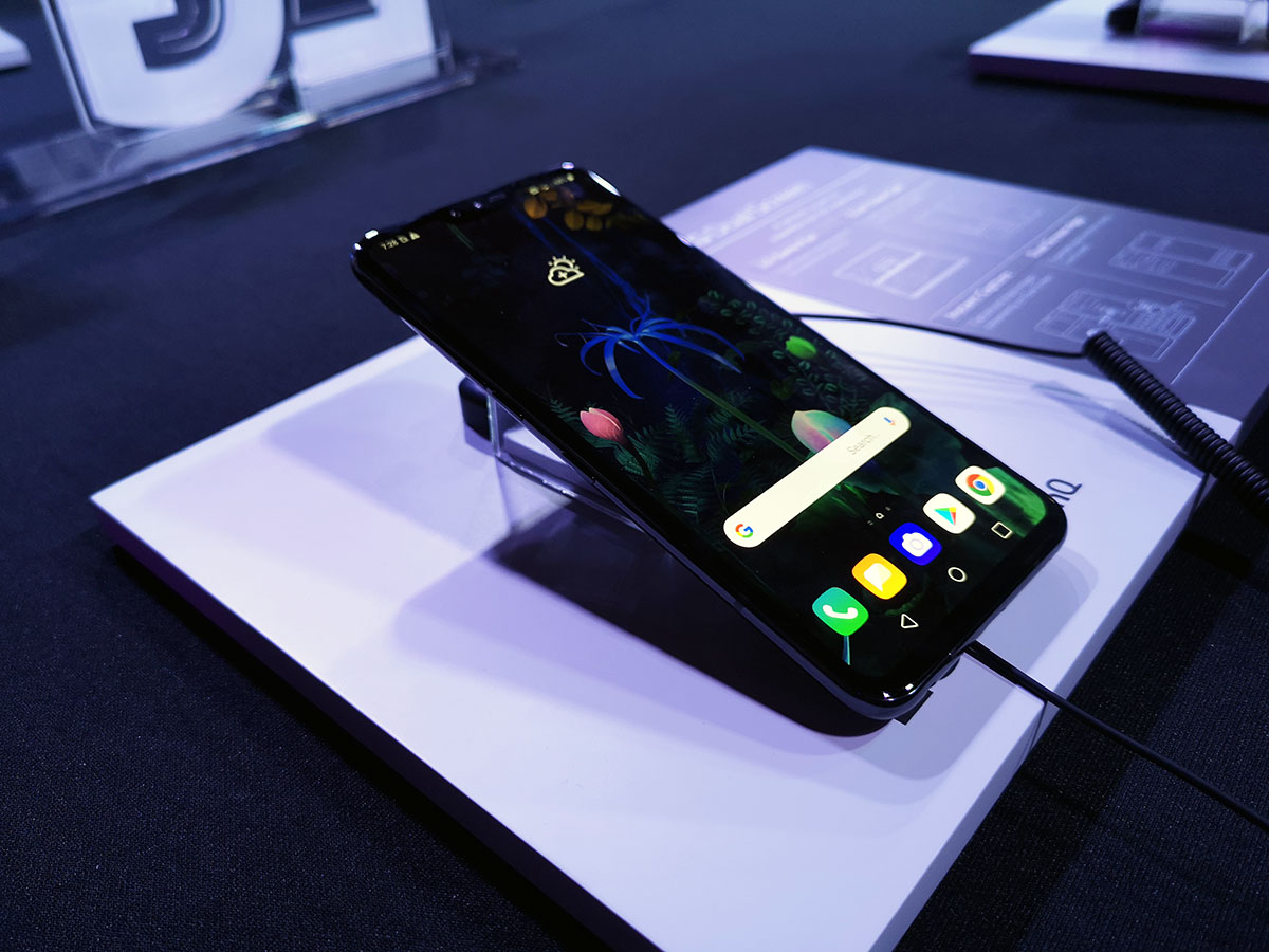 lg g8 v50 class="wp-image-893701" 