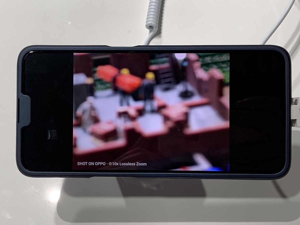 zdjęcie ze smartfona Oppo - zoom 8.2x class="wp-image-892939" 