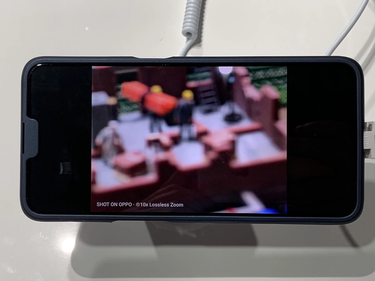 zdjęcie ze smartfona Oppo - zoom 8.2x class="wp-image-892939" 