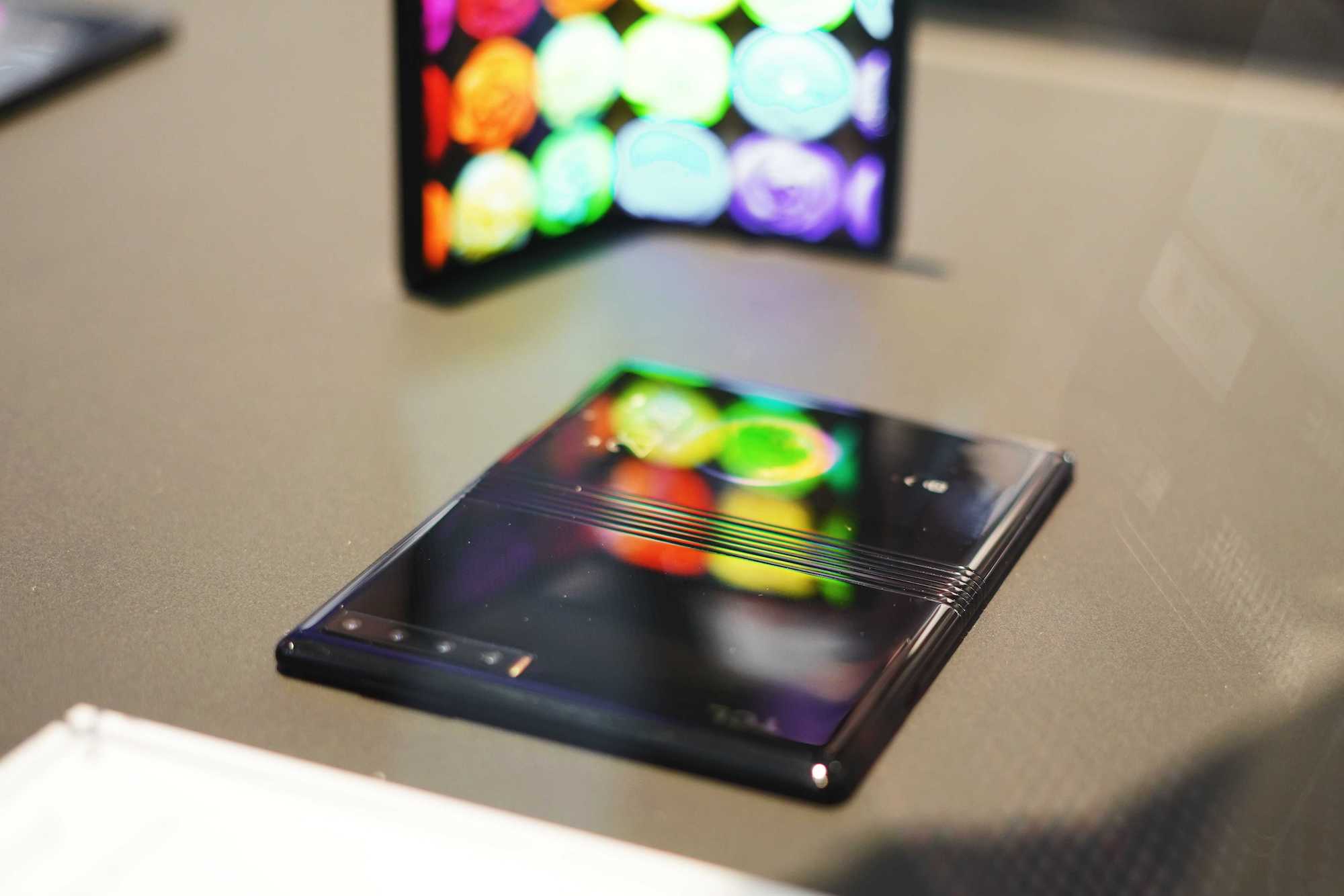 tcl mwc 2019 skladany smartfon 4 