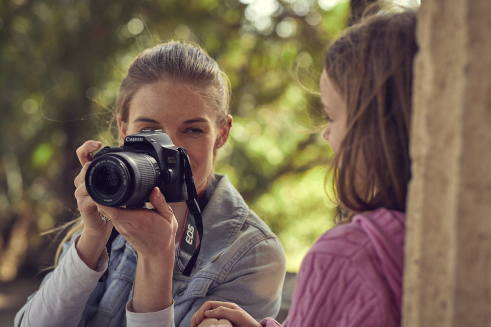 canon eos 250d class="wp-image-919800" 