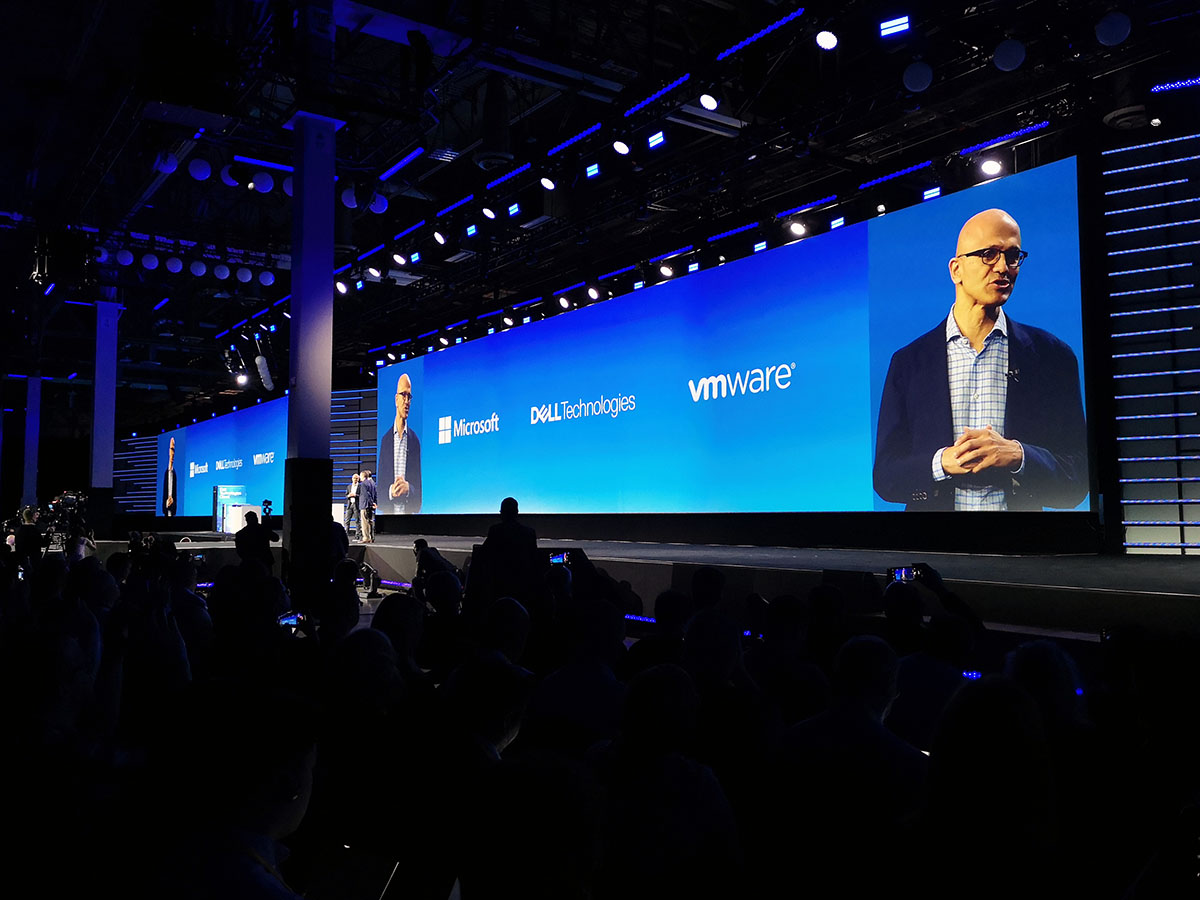 dell microsoft vmware azure class="wp-image-930086" 