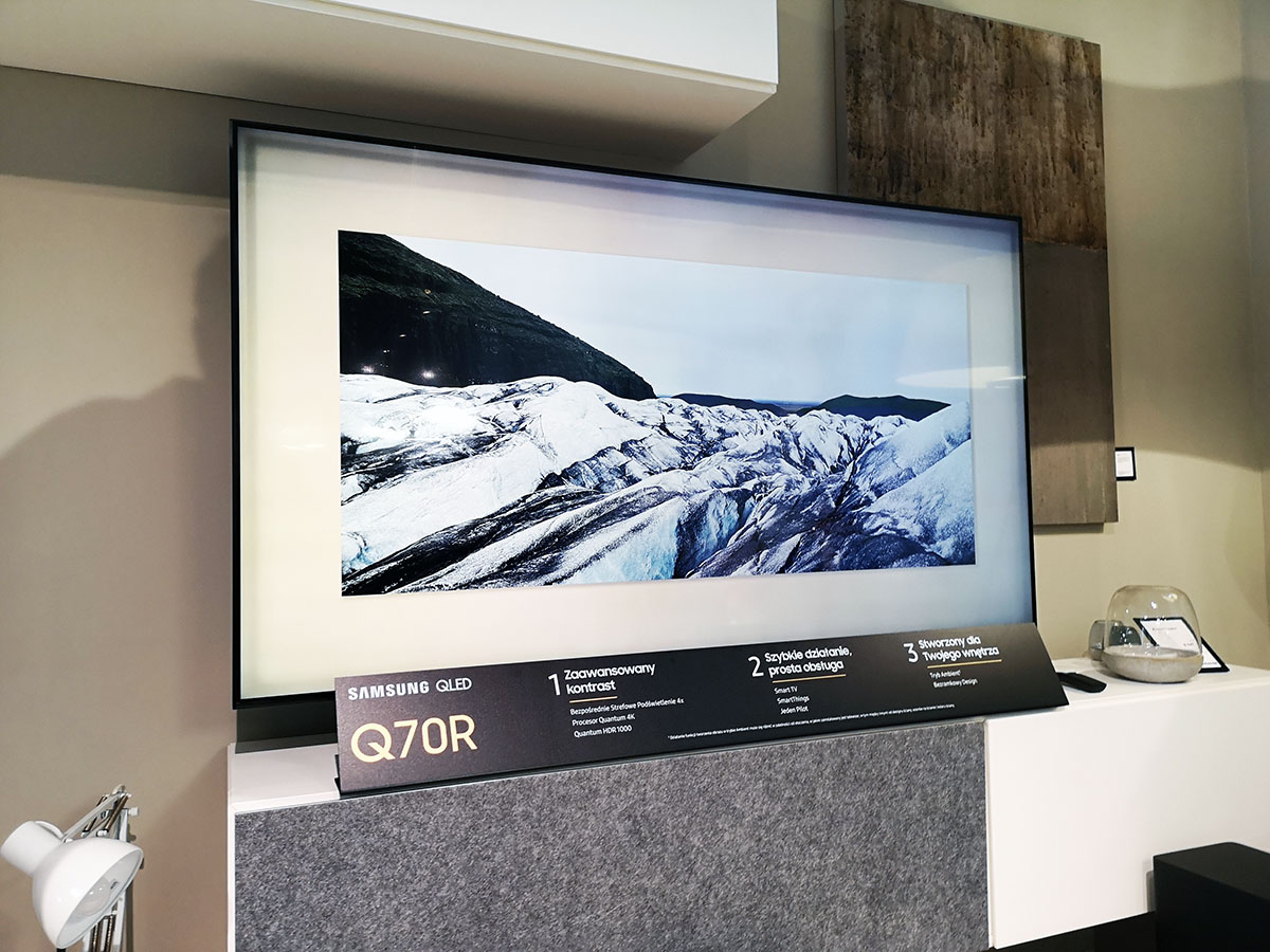 Samsung QLED 2019 4K class="wp-image-924089" 