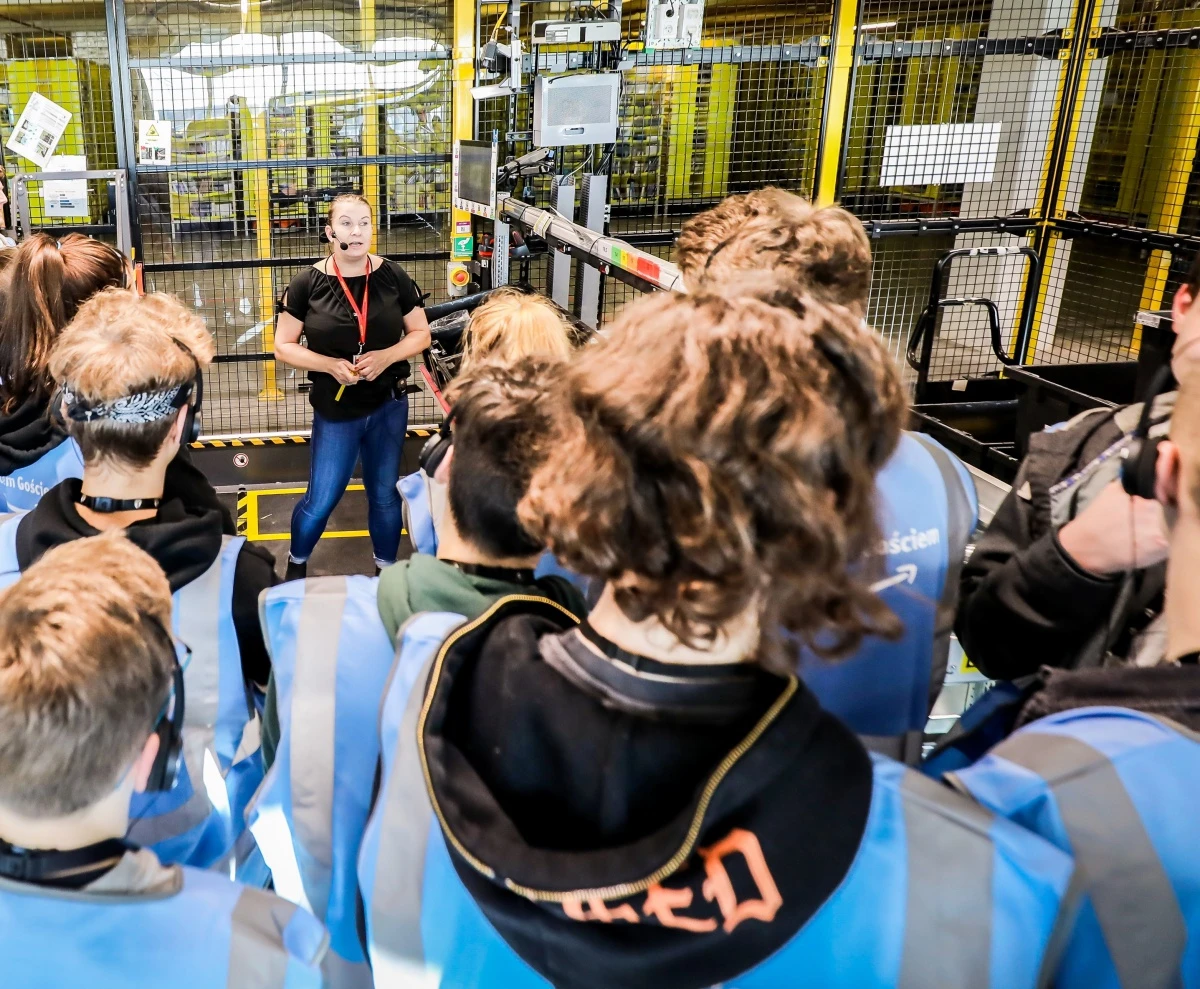 Zwiedzanieamazon - zobacz miasto robotów class="wp-image-921714" 