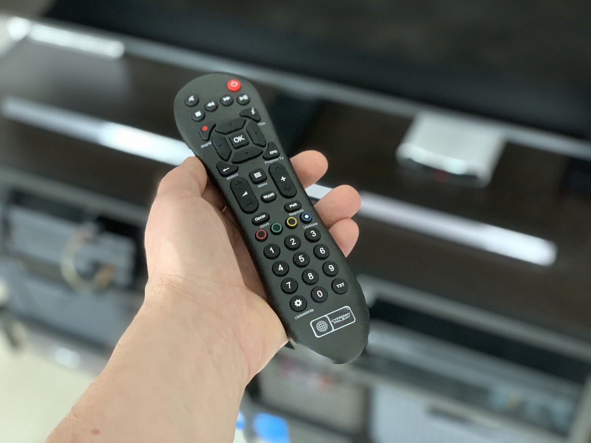 cyfrowy polsat dekoder iptv evobox ip telewizja przez internet netia światłowód plus
