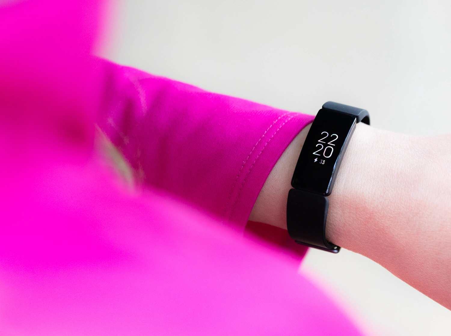 Fitbit Inspire HR - recenzja Spiders's Web