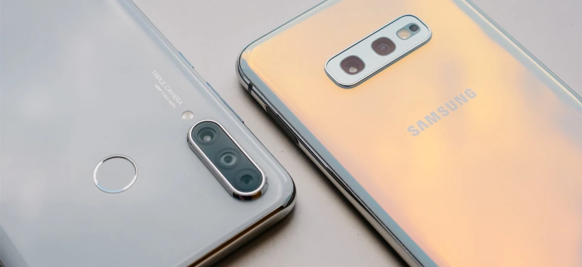 Kto jest liderem polskiego rynku – Huawei czy Samsung? Tłumaczymy