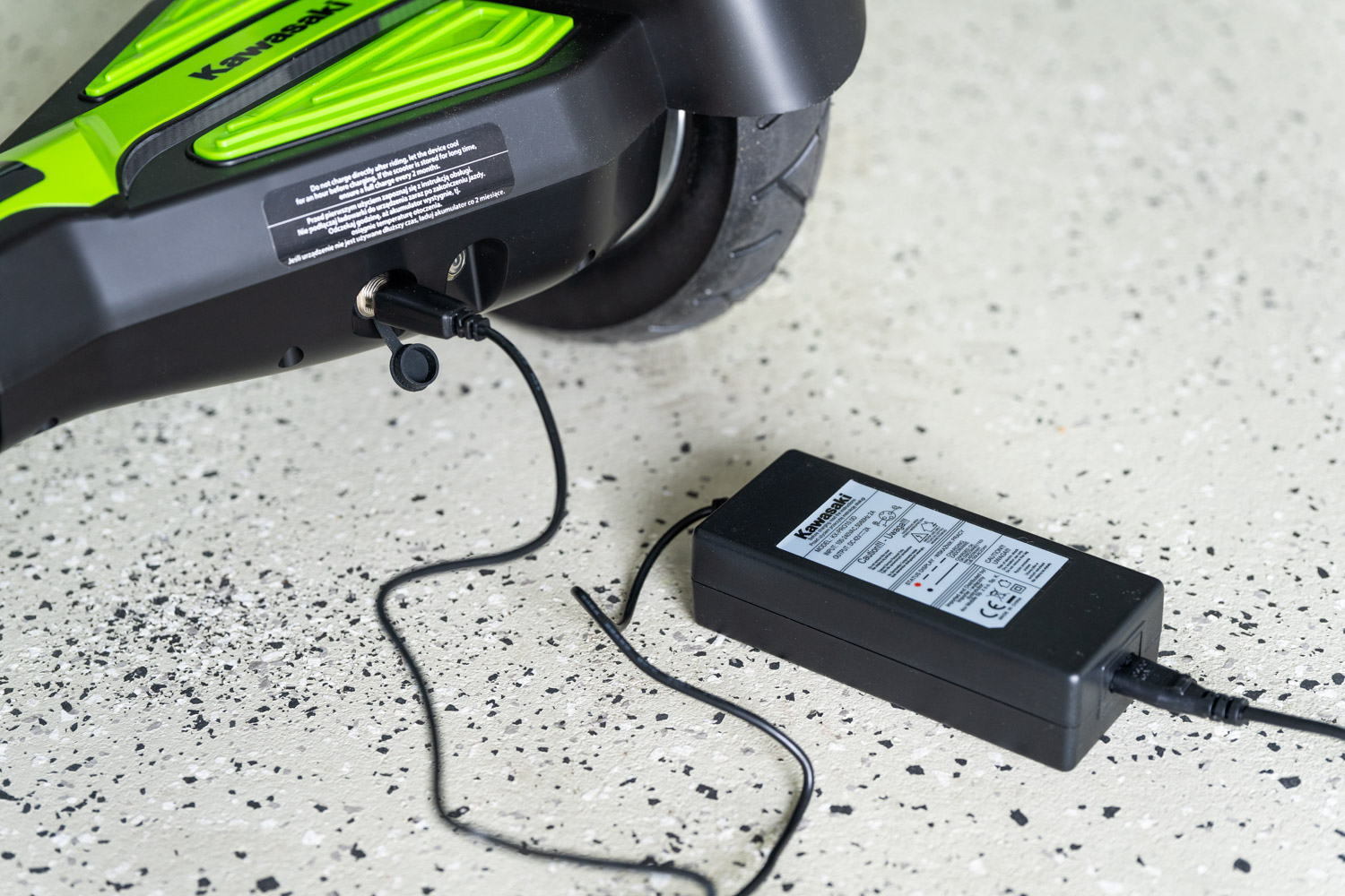 Kawasaki Balance Scooter Kx-Pro 10.0D class="wp-image-932450" 