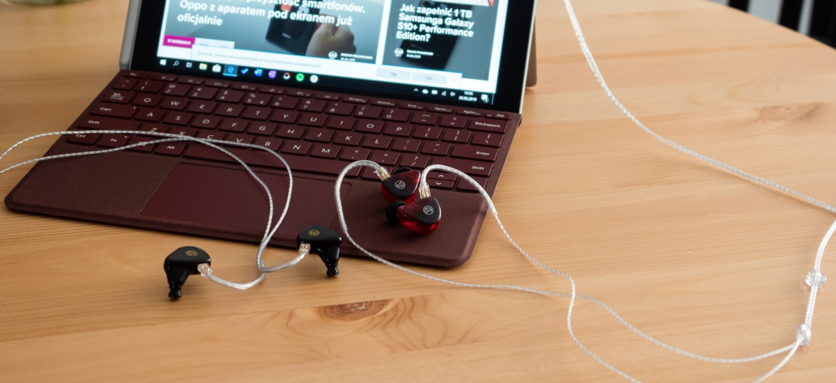 Custom Art Fibae Black i Harmony 8.2 - recenzja słuchawek na zamówienie