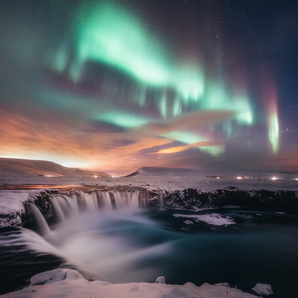 Fot. Sutie Yang, &quot;Dancing in the Gooafoss&quot;  class="wp-image-958655" 