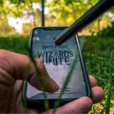 Co jest nie tak z grą Harry Potter: Wizard Unite? Ta gra to symulator śmieciarza
