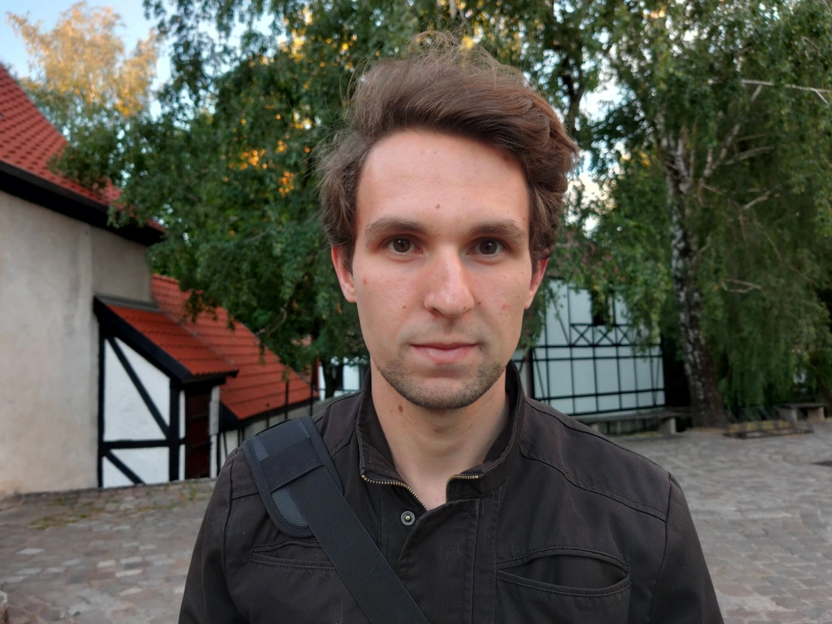 class="wp-image-966746"