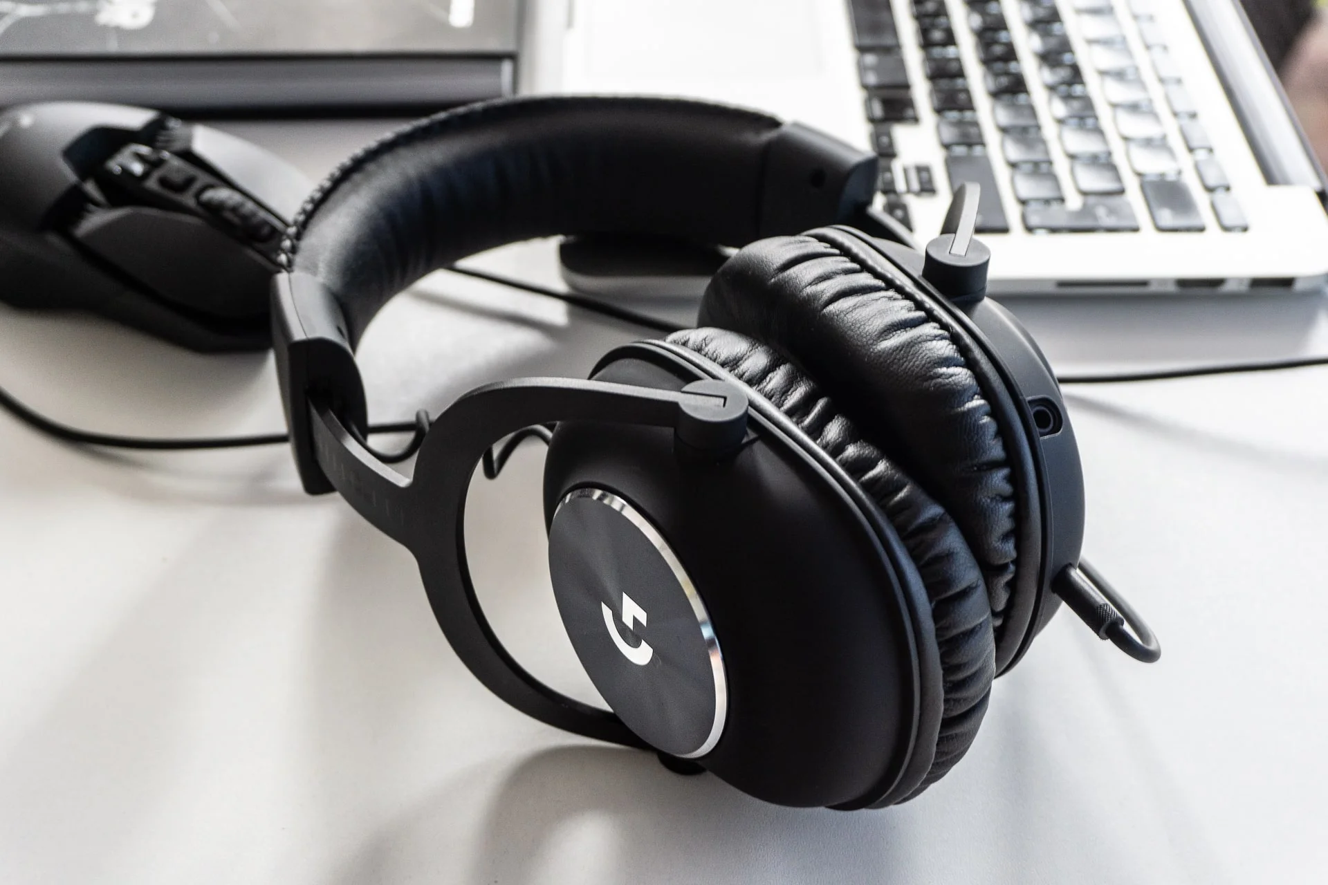 Recenzja Logitech G PRO X - DAC, mikrofon Blue i walka z HyperX