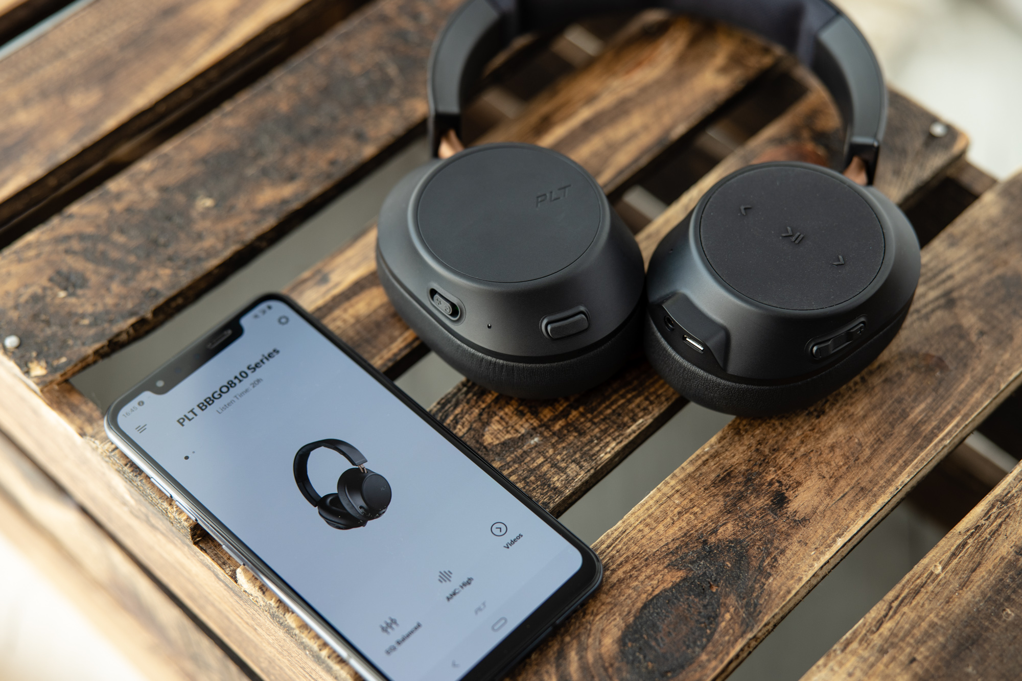 Plantronics BackBeat Go 810 class="wp-image-990528" 