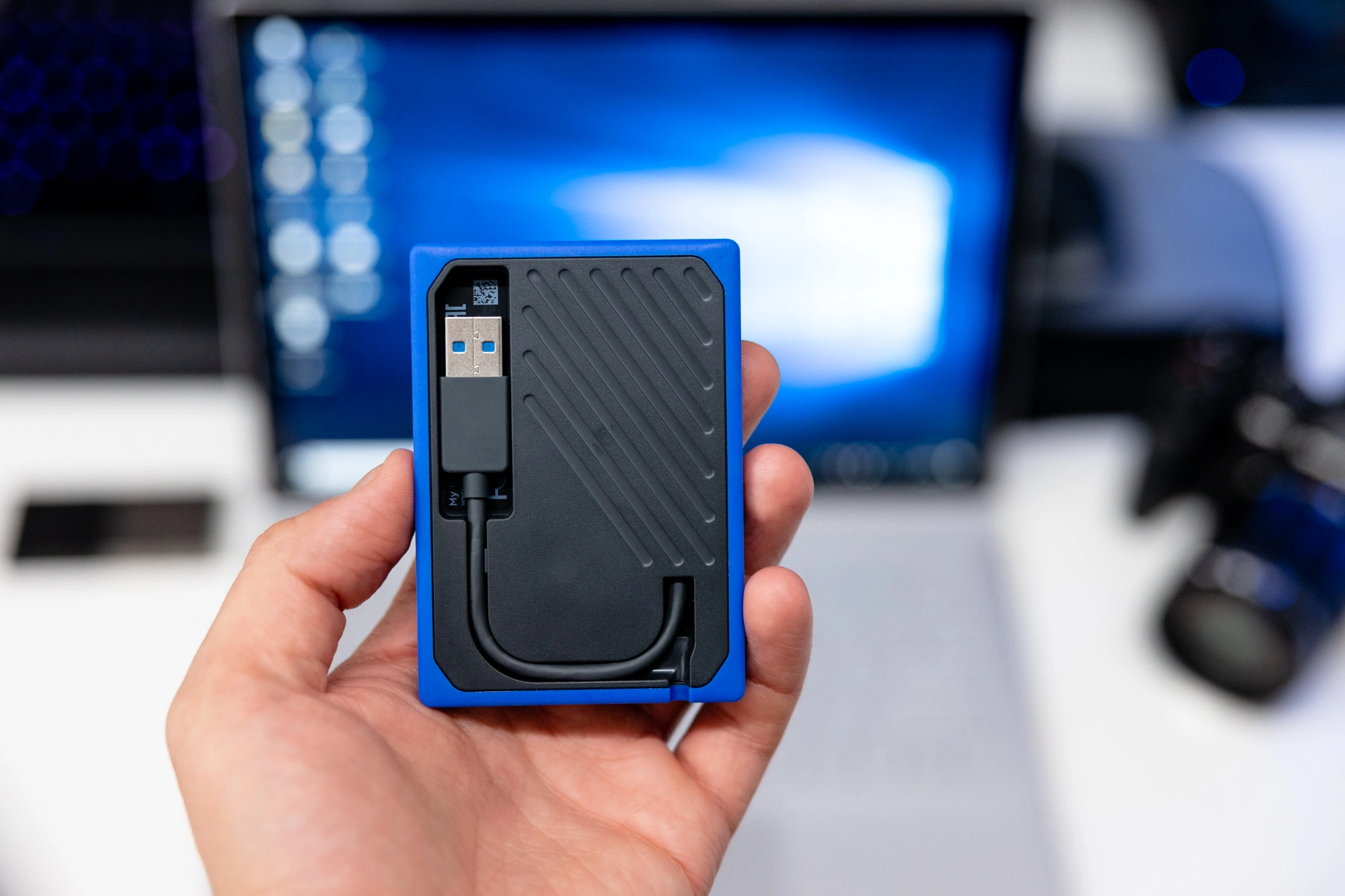 WD My Passport Go class="wp-image-988587" 
