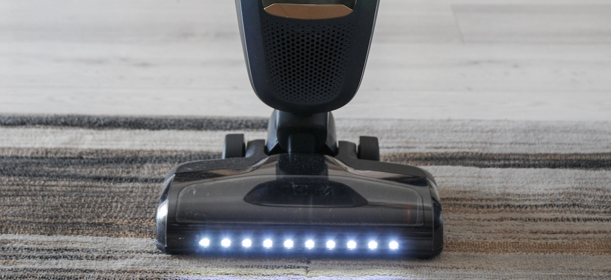 Odkurzacz pionowy kontra kot. Sprawdziłem, czy Electrolux Pure F9 da radę w domu, w którym mieszka czworonóg
