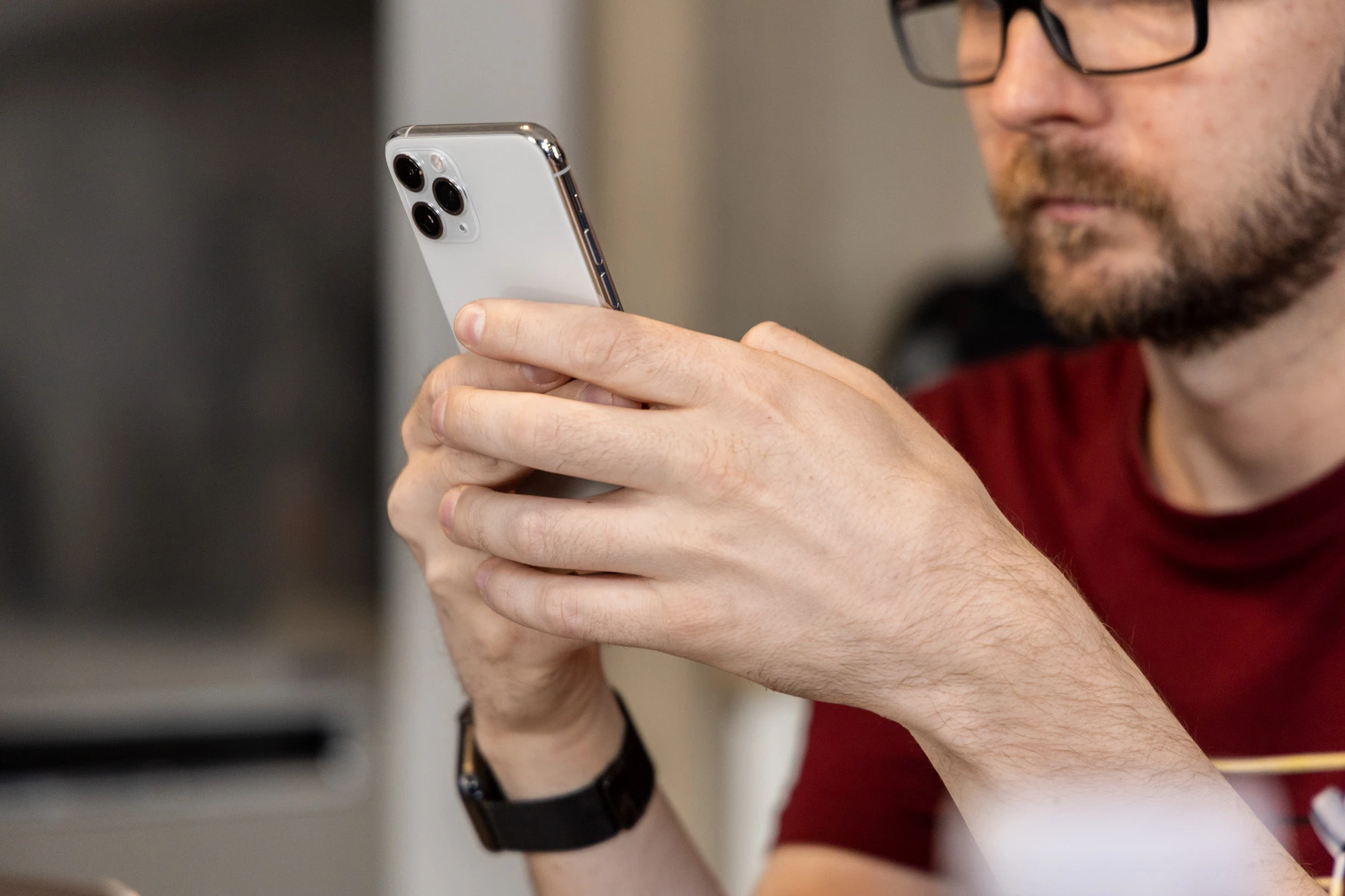 iPhone 11 pro class="wp-image-1006347"