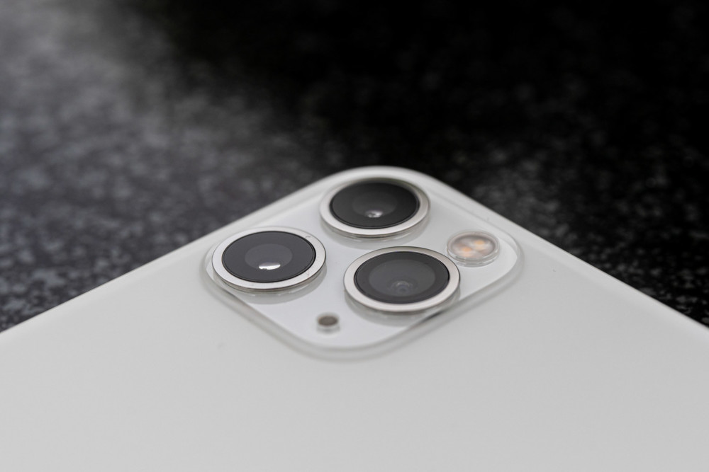 iPhone 11 Pro class="wp-image-1009434"