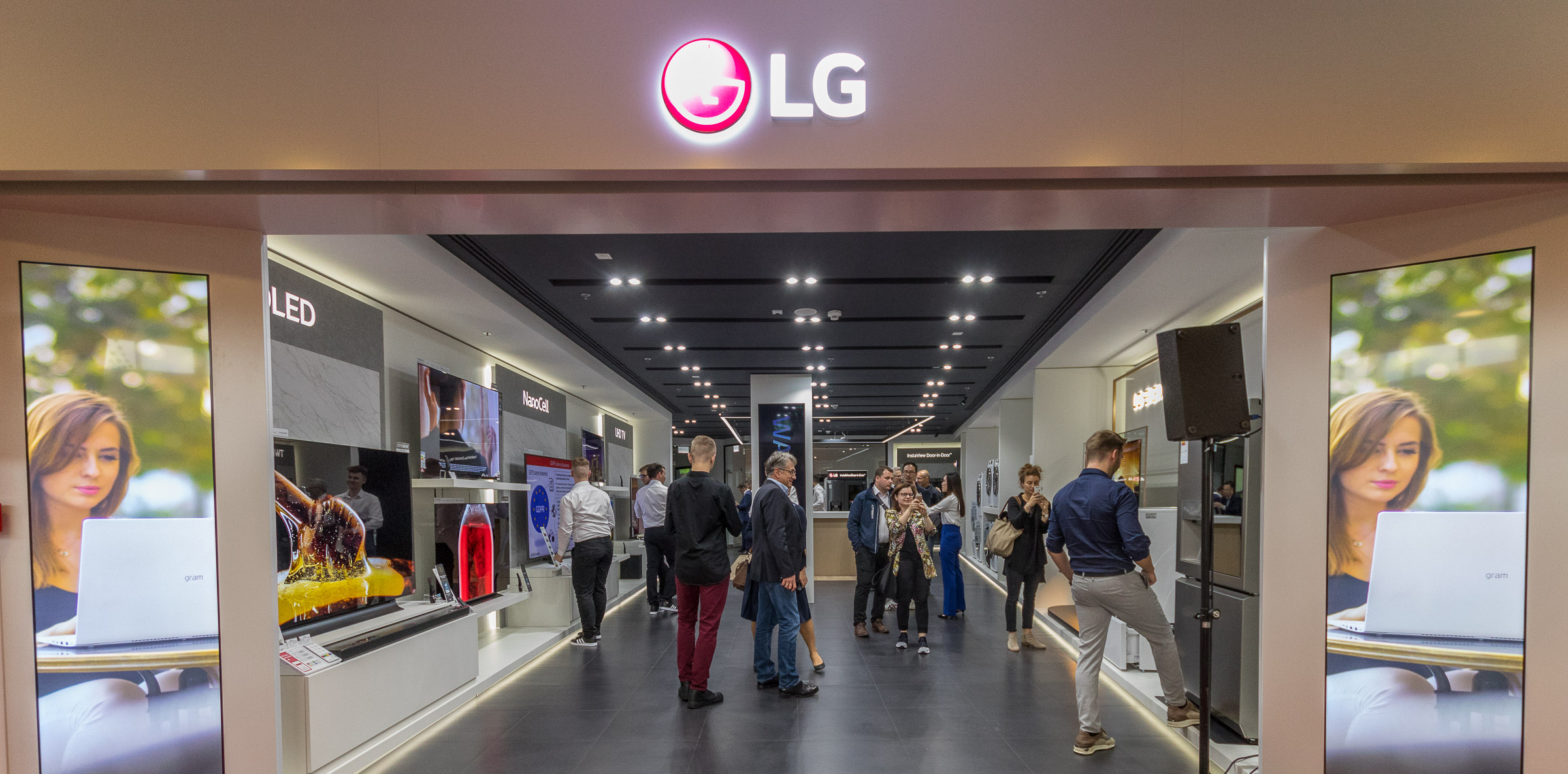 lg-brand-store-warszawa-klif-otwarcie-12
