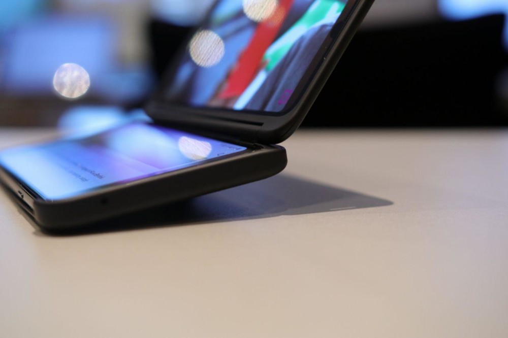 lg-g8x-thinq-dual-screen-5 class="wp-image-997932" 