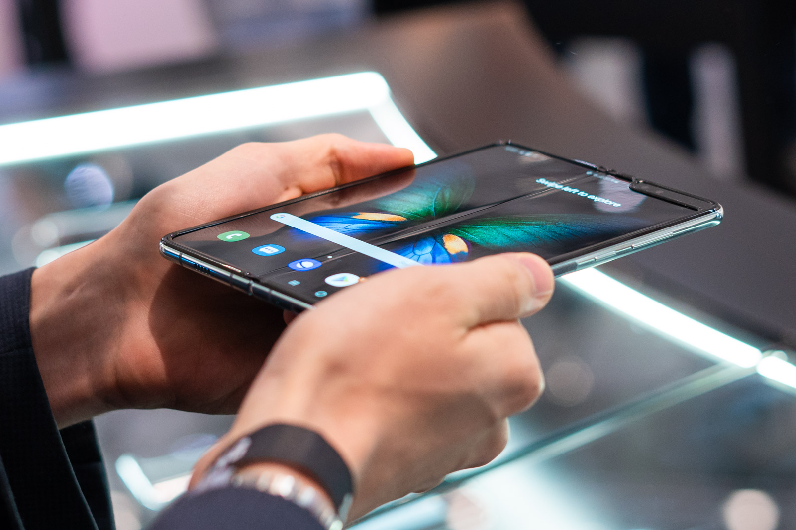 samaung galaxy fold pierwsze wrażenia class="wp-image-997524" 