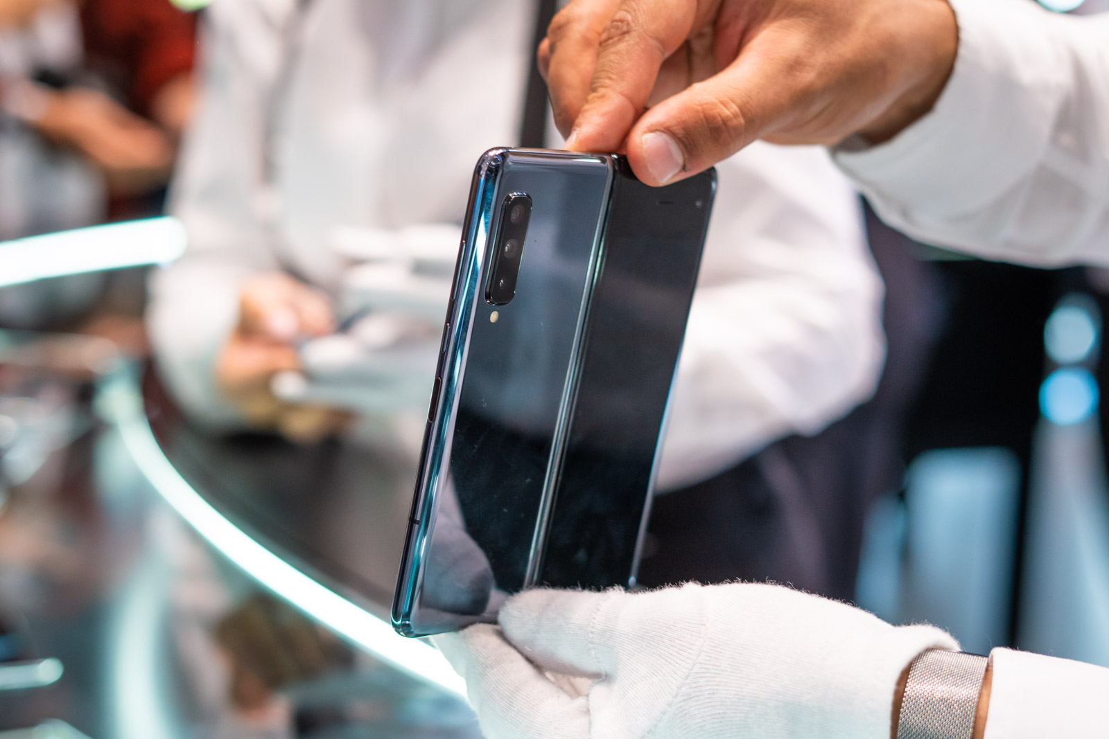 samaung galaxy fold pierwsze wrażenia class="wp-image-997503" 