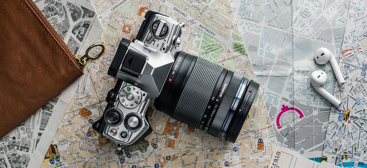 Olympus OM-D E-M5 Mark III ma profesjonalne wnętrze, ale w małym i stylowym korpusie