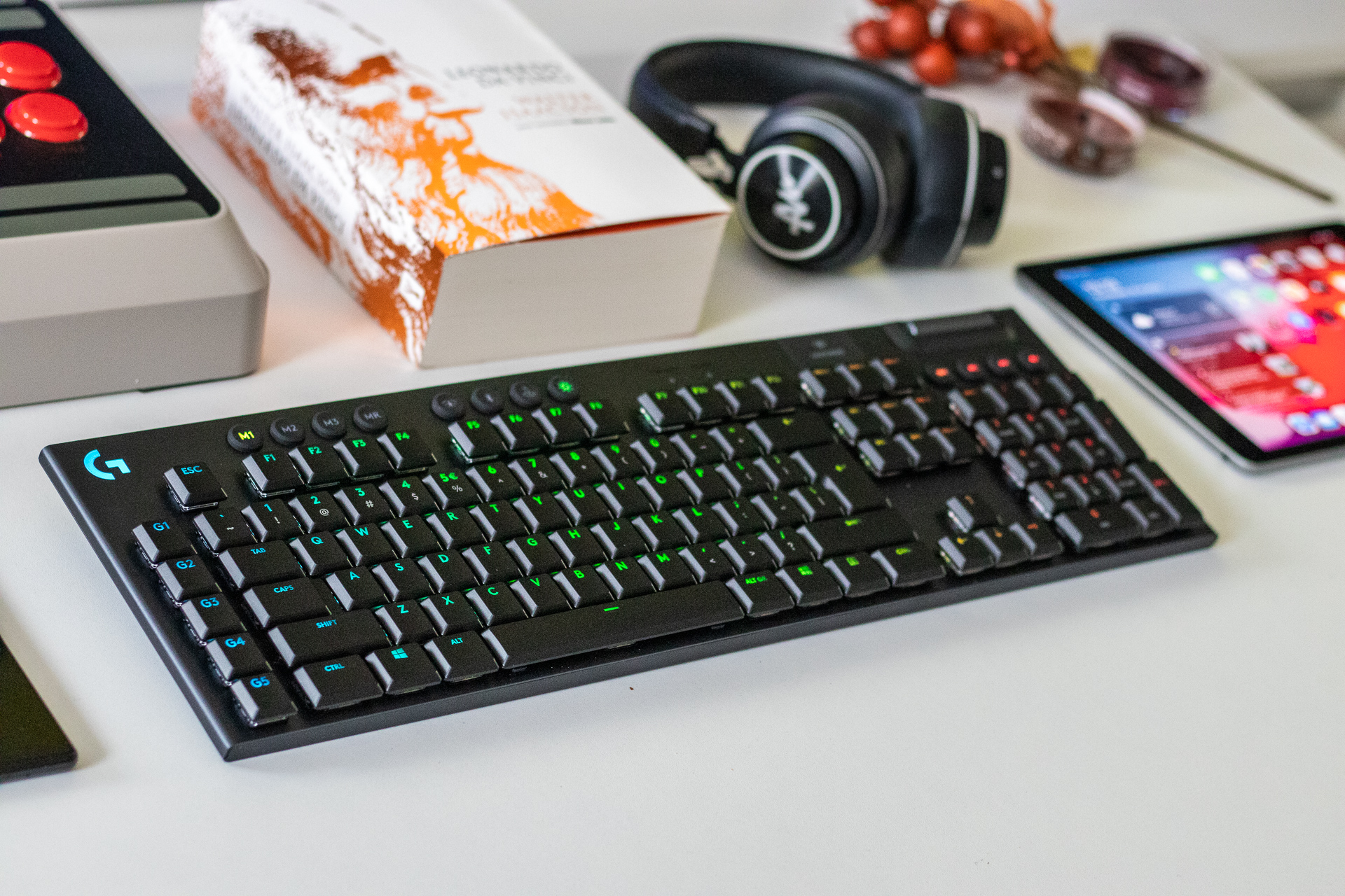 Recenzja klawiatury Logitech G915 - szturm na najwyższą półkę