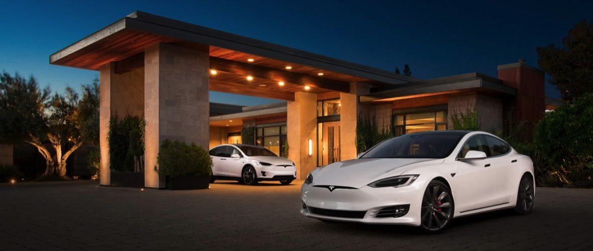Tesla Smart Summon