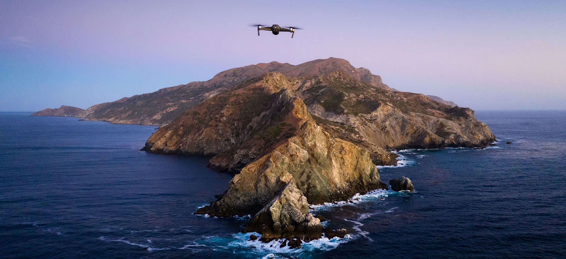 Postanowili odtworzyć tapetę z macOS Catalina. Bez wielkiego budżetu i ze średniej klasy dronem
