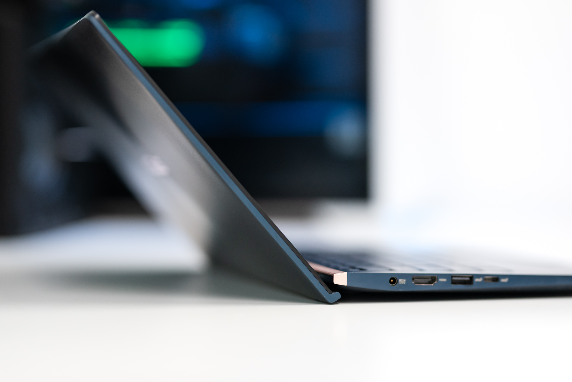 asus zenbook 14 ux434 class="wp-image-1048222" 