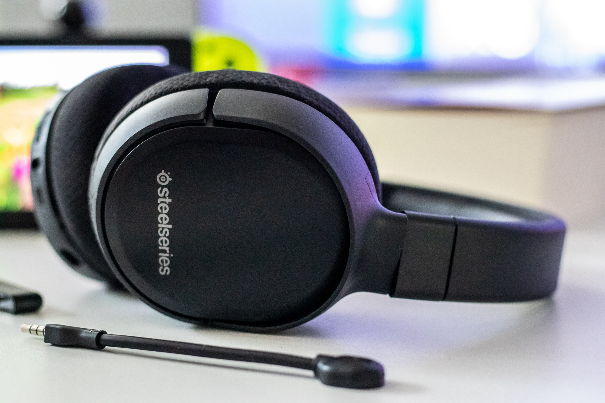  class="wp-image-1033685" title="SteelSeries Arctis 1 Wireless wygląd" 