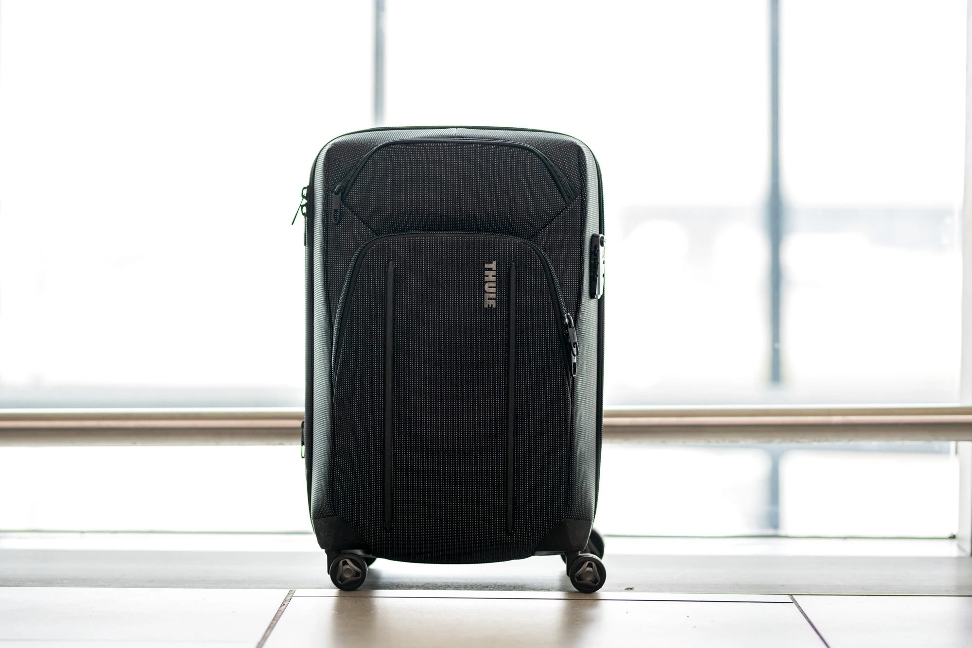Thule Crossover 2 Carry On Spinner opinie class="wp-image-1043867"