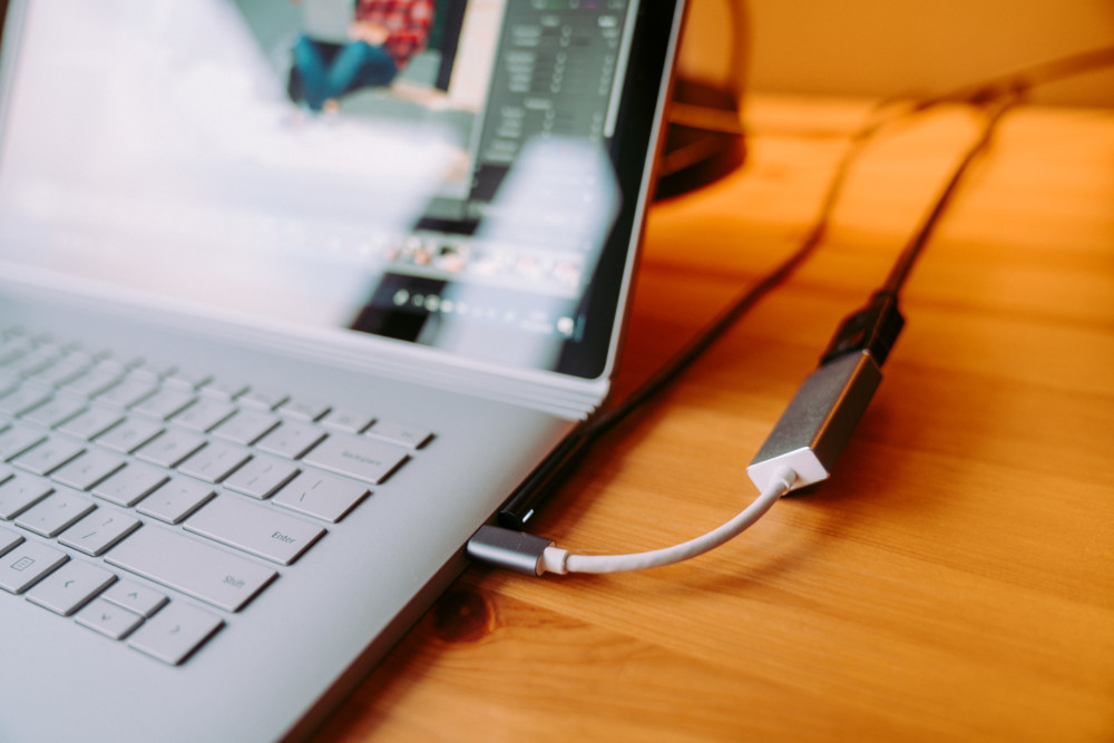 Jaki laptop dla fotografa? Microsoft Surface Book 2 15&quot; 